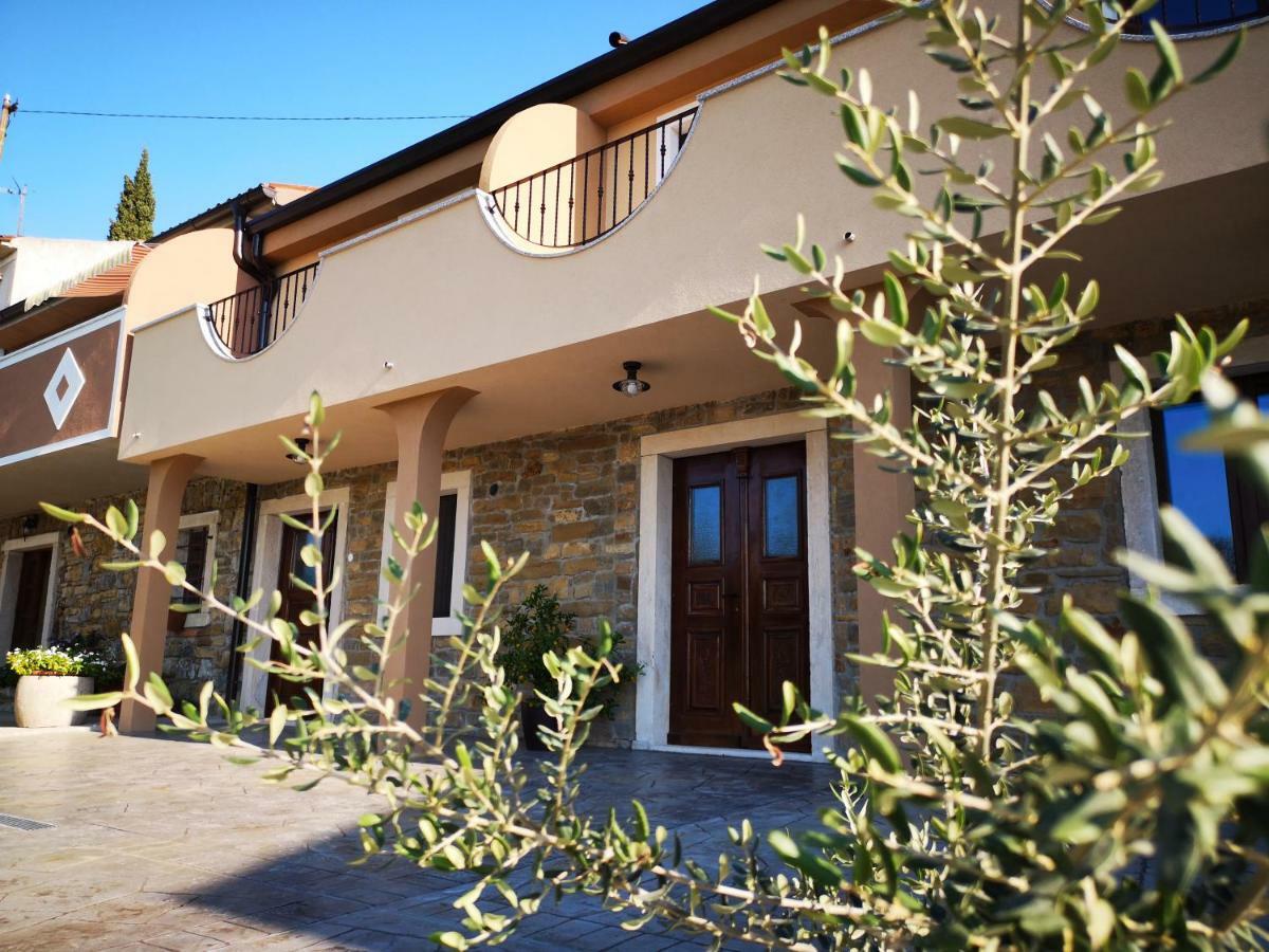 Apartments Gea Lucija Exterior foto